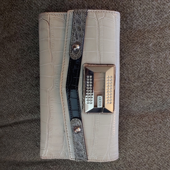 Guess Handbags - Guess Wallet
